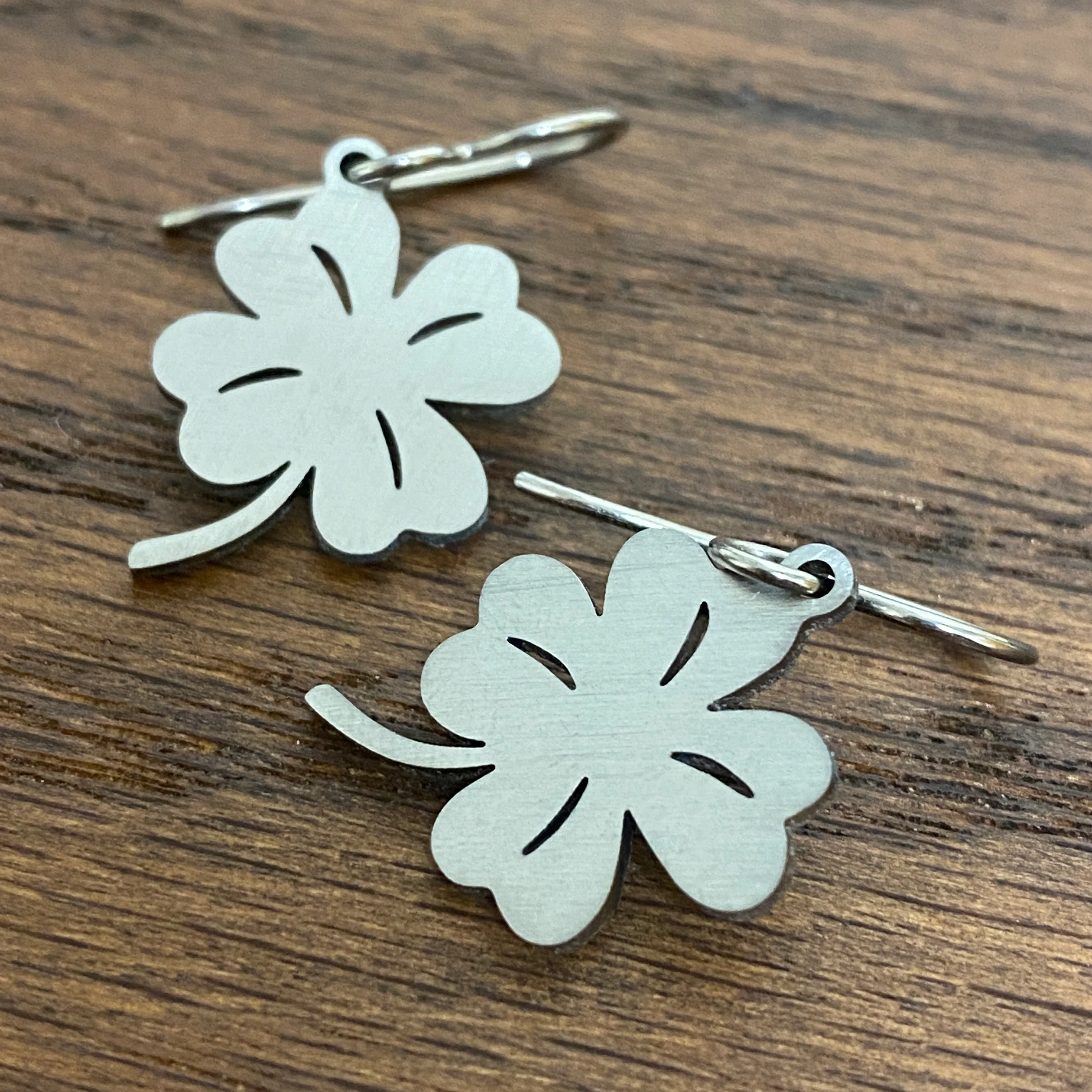 Titanium Four Leaf Clover Earrings - Image 4
