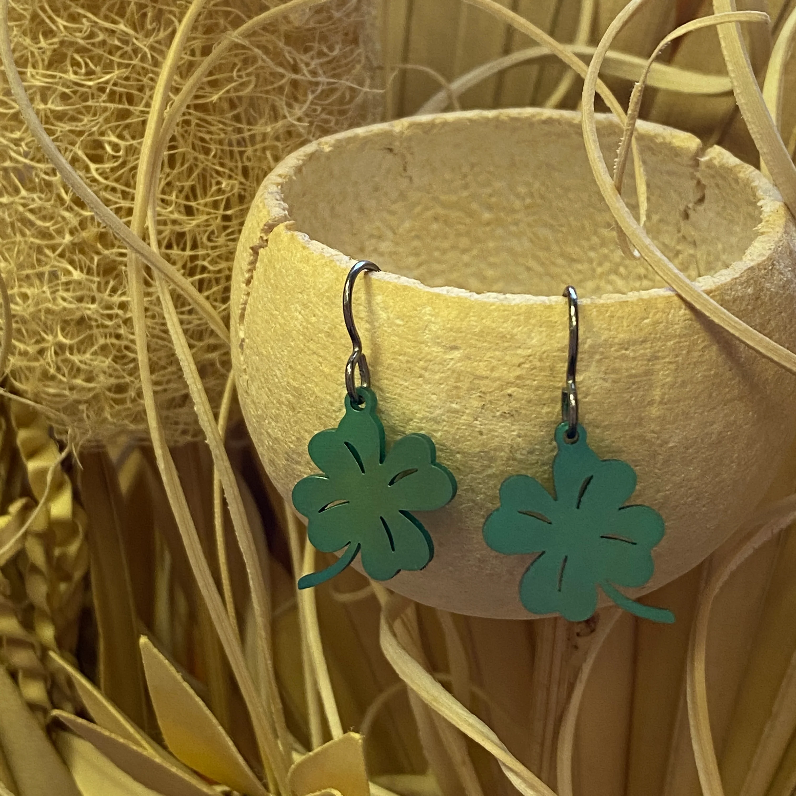 Titanium Four Leaf Clover Earrings - Image 5