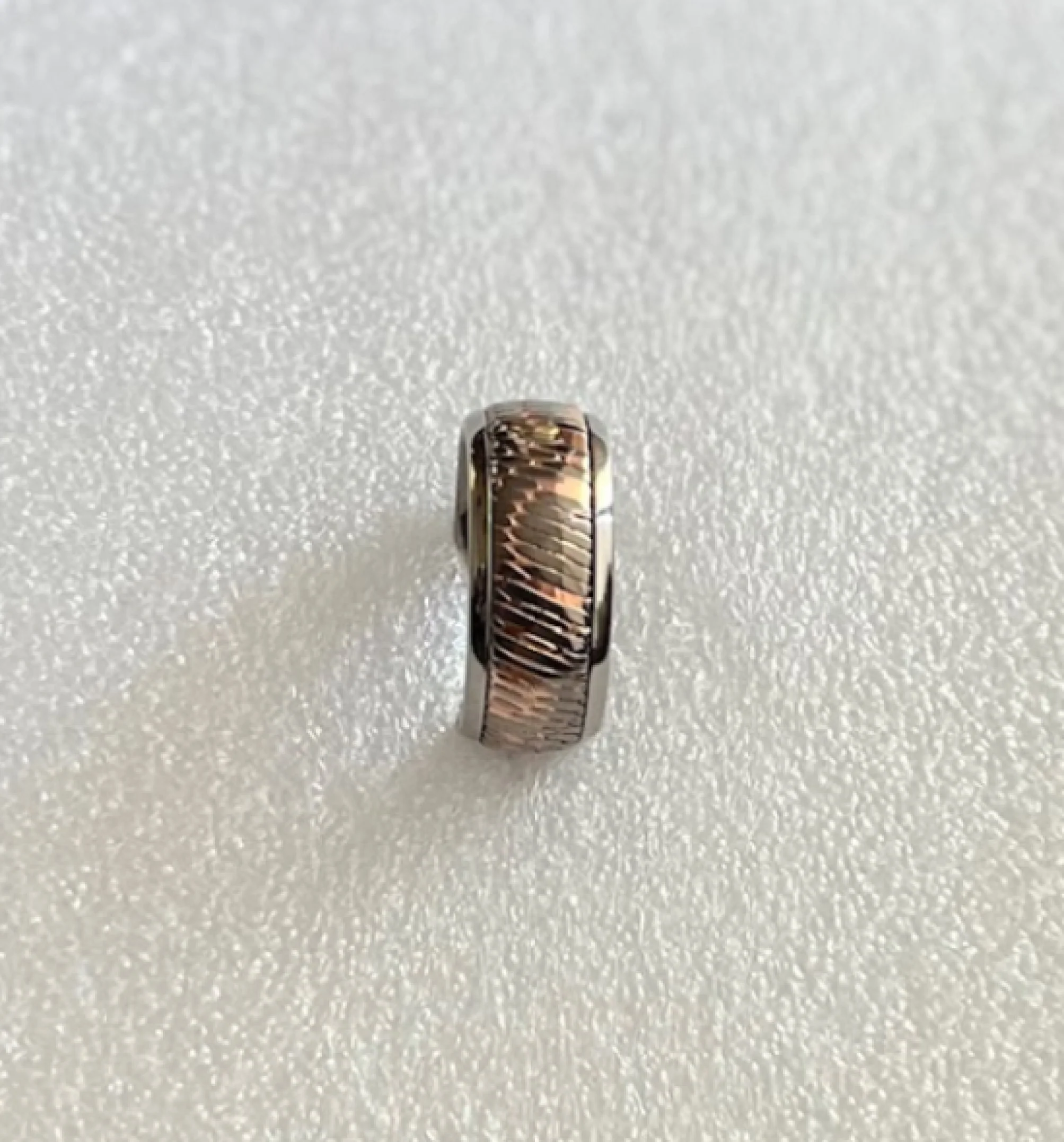 Titanium with Superconductor Spinner Ring - Image 4