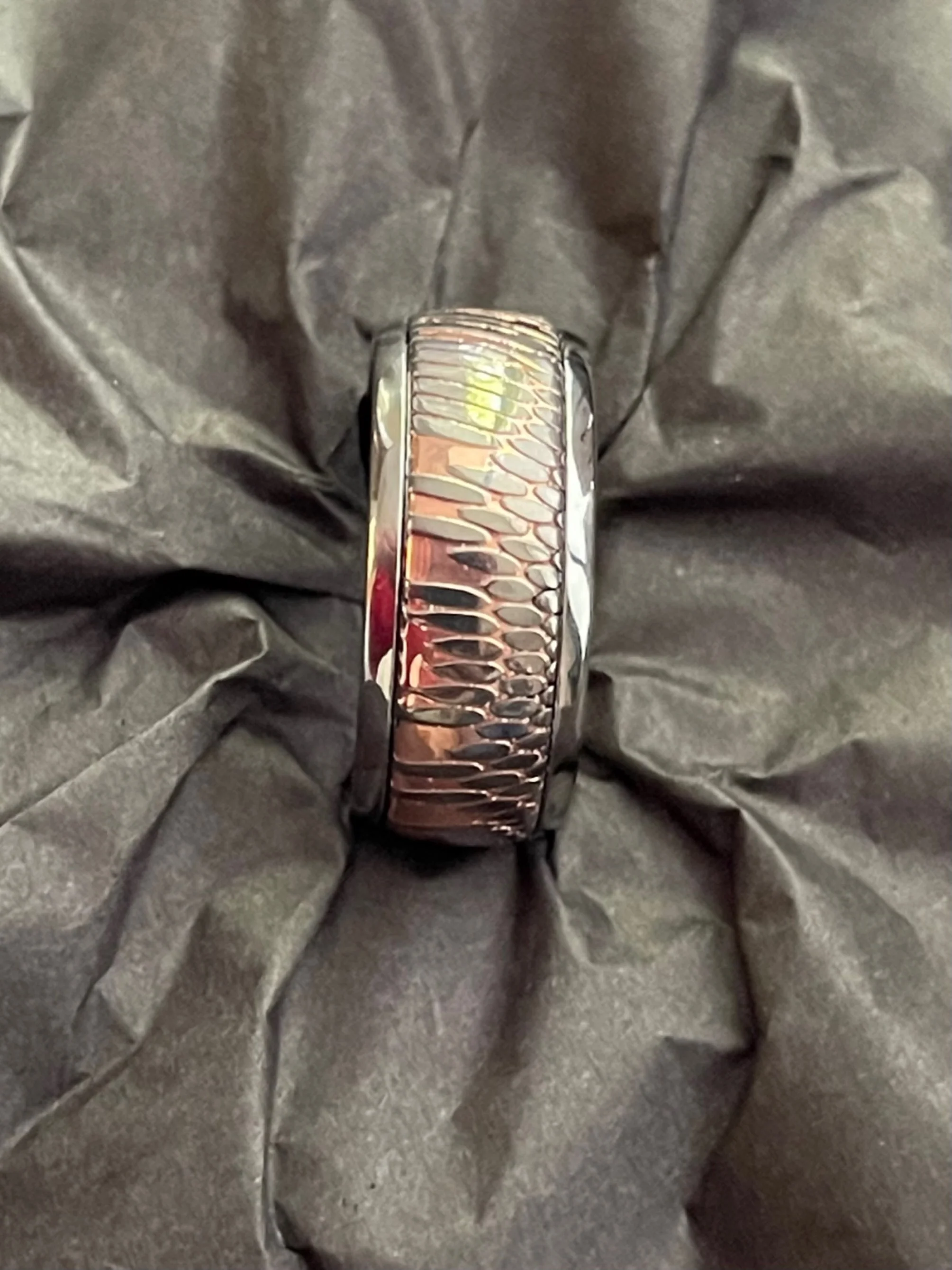 Titanium with Superconductor Spinner Ring - Image 6